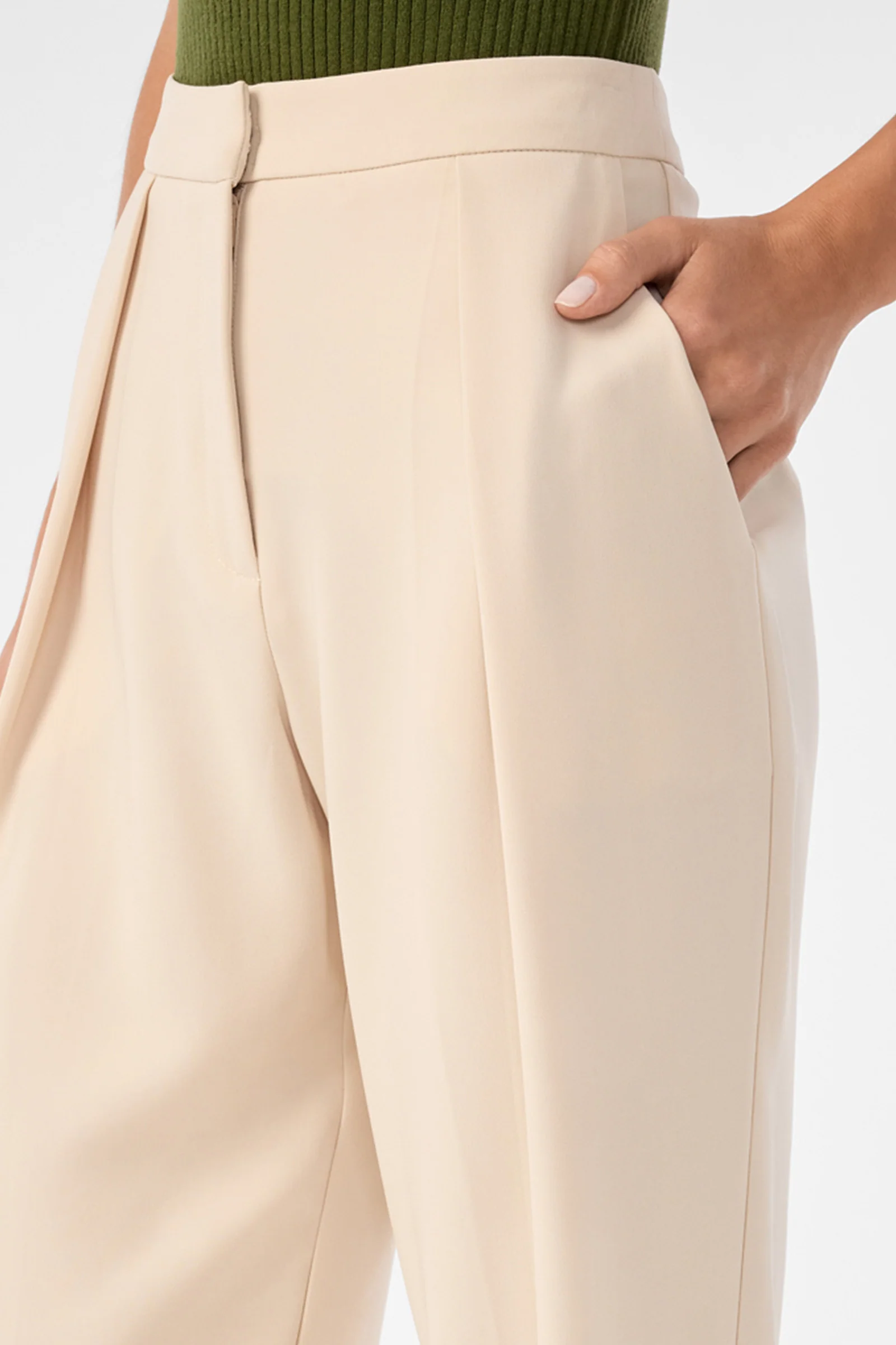 Larch Tailored Cropped Pants - Image 10